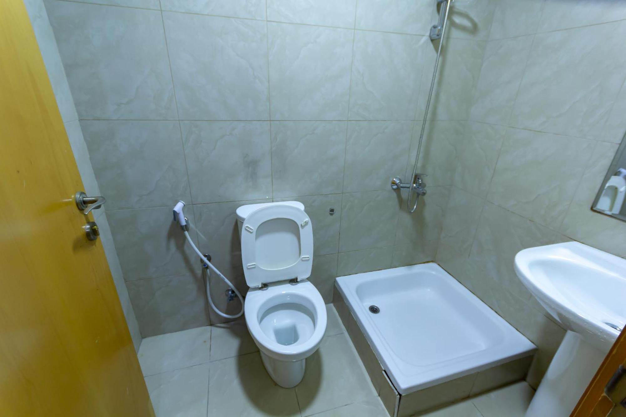 Budget Rooms With Private Bathroom For 'Girls' Only In Dubai, Marina المظهر الخارجي الصورة